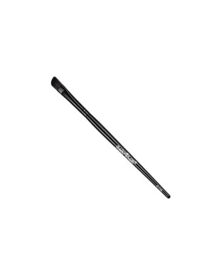 Pincel Profissional Chanfrado para Sombra – O110 Linha Ônix Macrilan